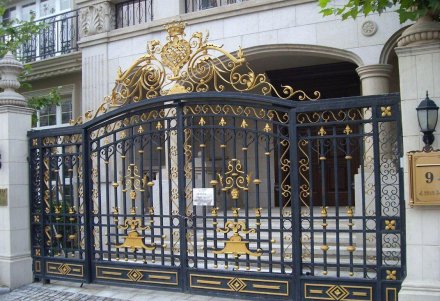 別墅鐵藝大門定制貴不貴？