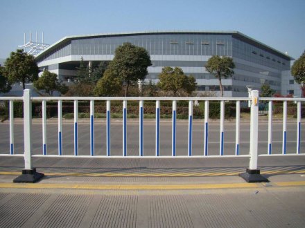  潮州鋁藝欄桿護欄照片-百度推薦